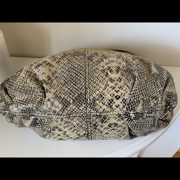 Real leather Banana Republic bag - Picture 3 of 9
